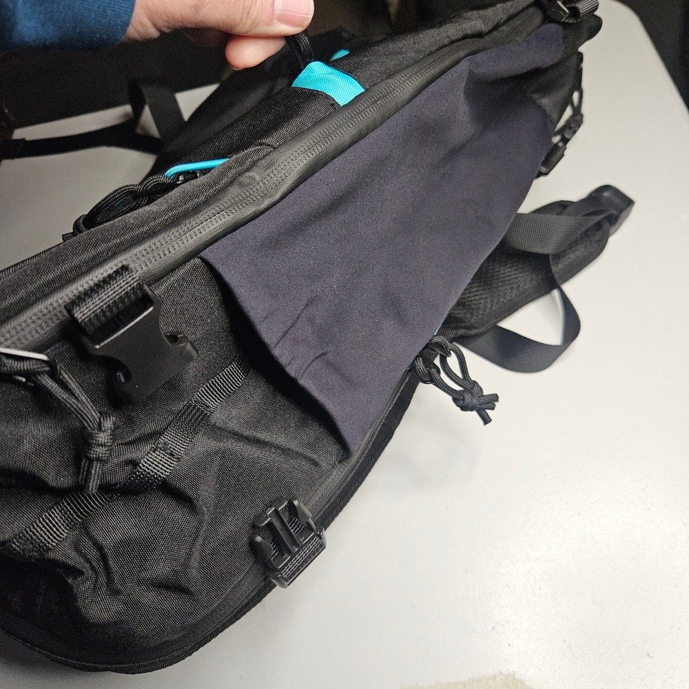 Bagsmart Travel Backpack Black Teal Laptop Compartment Carry On Luggage Strap - Picture 6 of 16